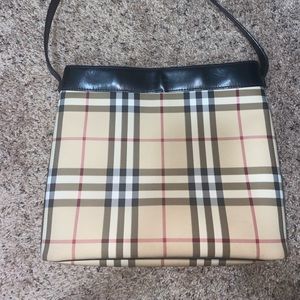 Burberry purse